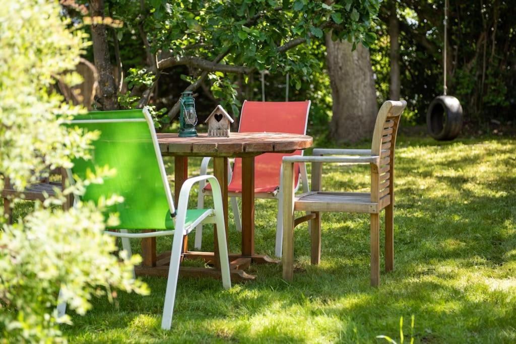 Walnut Flats-F2, 3-Bedroom With Garden & Patio - Ac, Parking, Netflix, Wifi - Close To Oxford, Bicester & Blenheim Palace Екстериор снимка